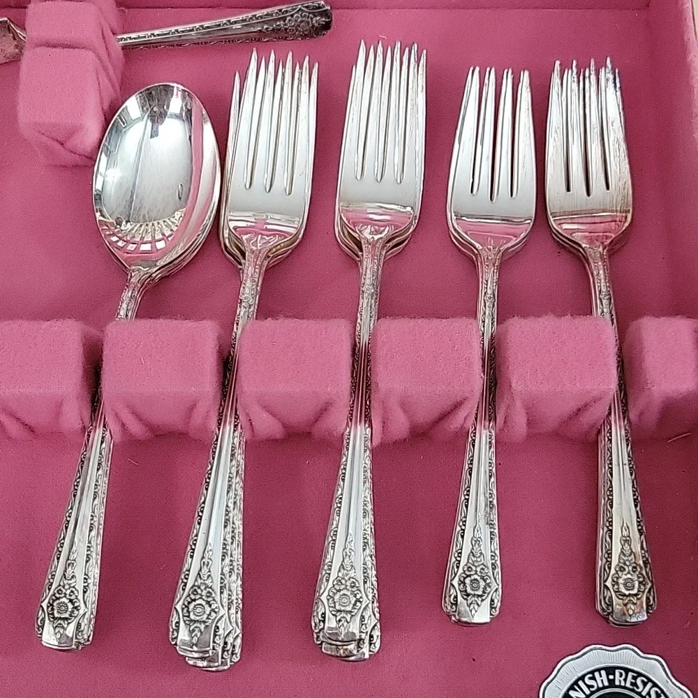 64 piece set (8 services) Rogers Silverplate International Silver comp. - Picture 15 of 17